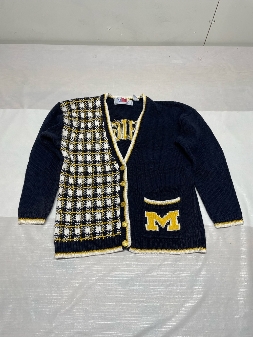 VERY RARE MICHIGAN BellePointe Cardigan Sweater Sz: Large